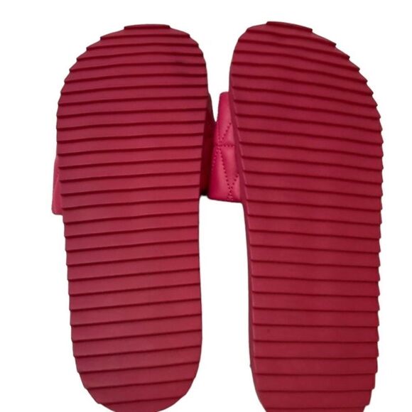 Barbie 14th & Union Tallin Hot Pink Quilted Slides sandals Sz 9 NWT Sandals - Picture 6 of 9